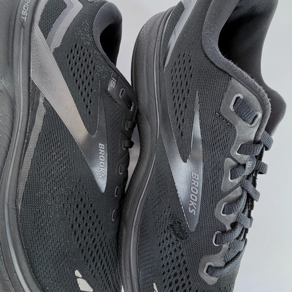Brooks Ghost 15 Women Sz 10.5 Black Sneakers Wide 2E Lace Up 1103932E020 Running - Picture 10 of 12